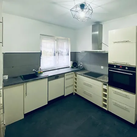 公寓 Dmb Ferienwohnung 韦因加尔滕