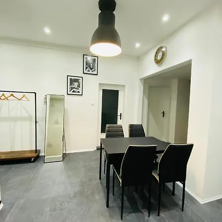 Dmb Ferienwohnung 公寓 韦因加尔滕